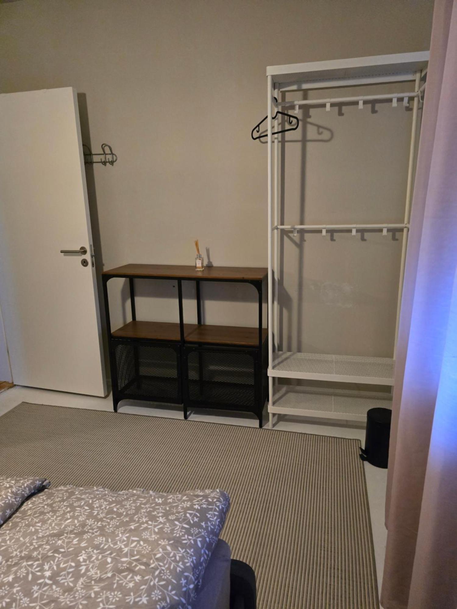 Sol - S12 Guesthouse Keflavik Bagian luar foto